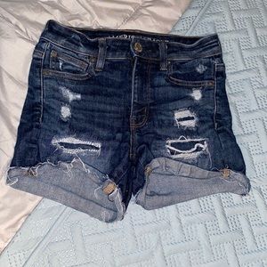 American Eagle hi-rise stretch 5 pocket distressed Jean shorts sz 0